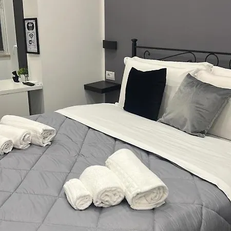 One Hundred Garden Konukevi Roma